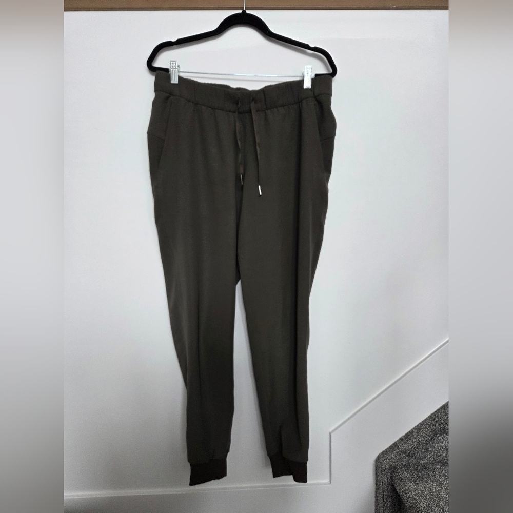 Lululemon | On The Fly Jogger